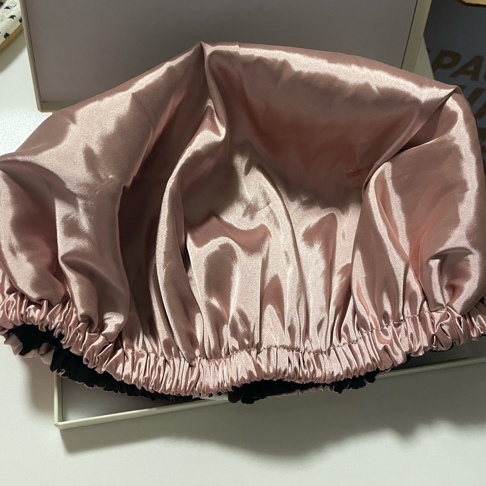 NWT bonnet